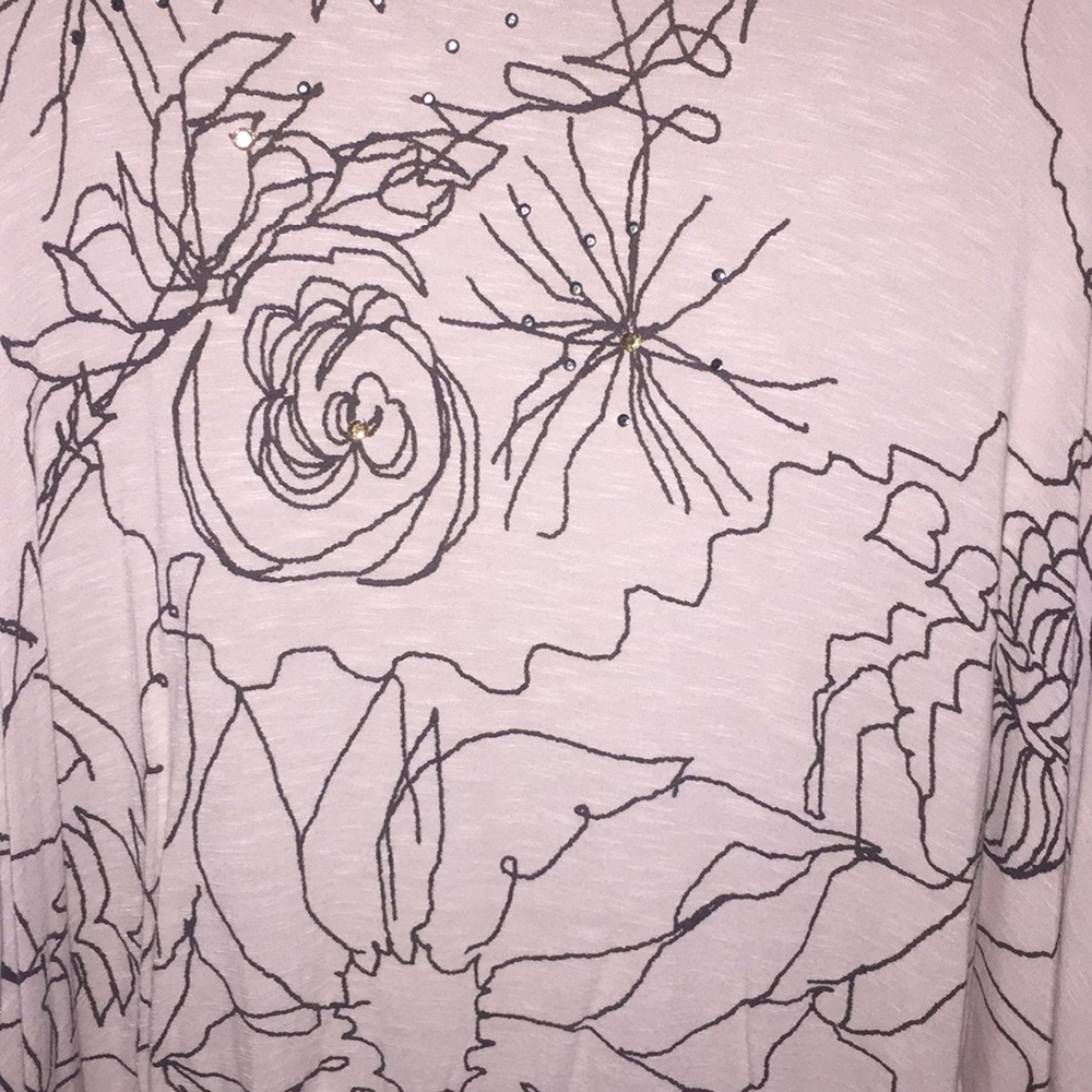 Top - Picture 2 of 3